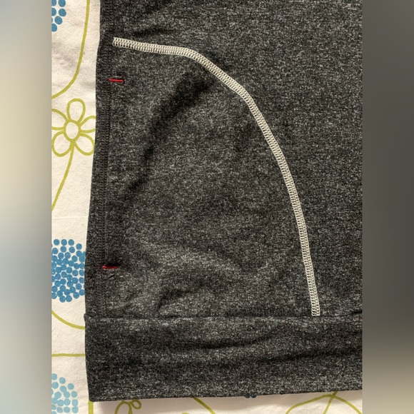 Roots turtleneck sweatshirt - Picture 6 of 6